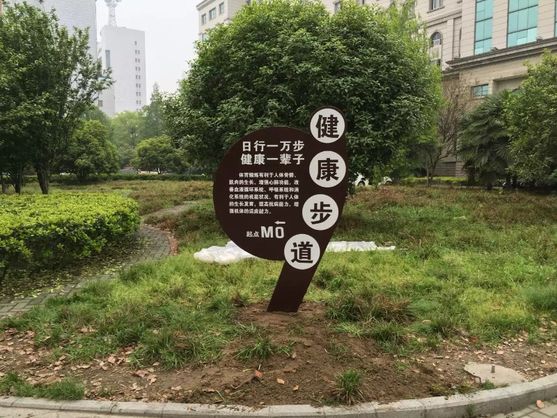 1534957422528332.jpg 1534957422528332.jpg